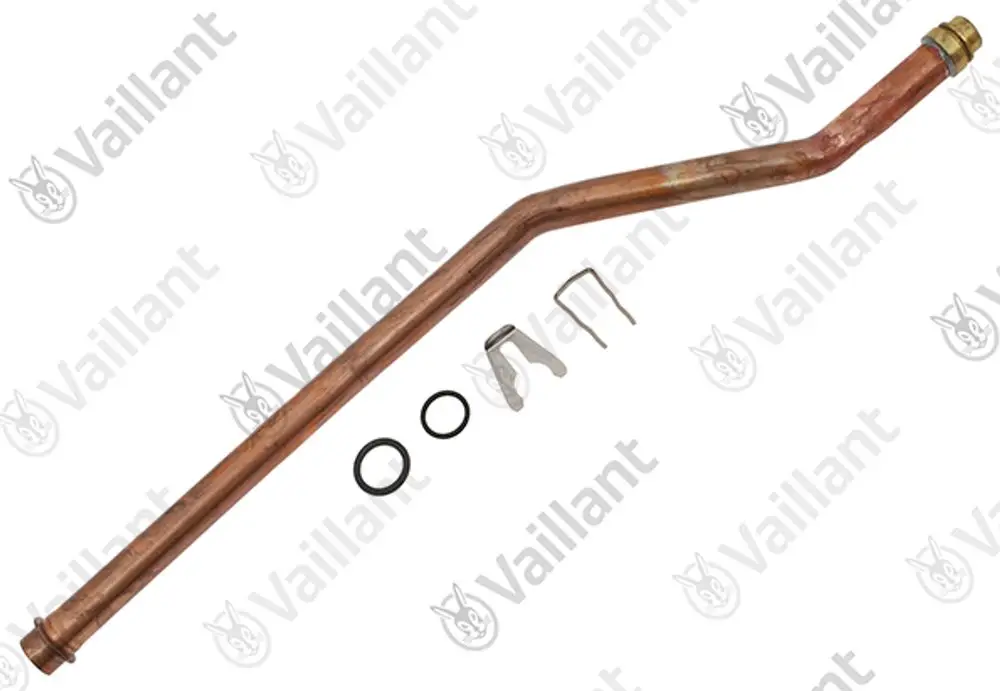 Vaillant Rohr in gebogener Form aus Kupfer mit Montagezubehör, darunter Riegel, Gummi-Dichtungen und Clips.